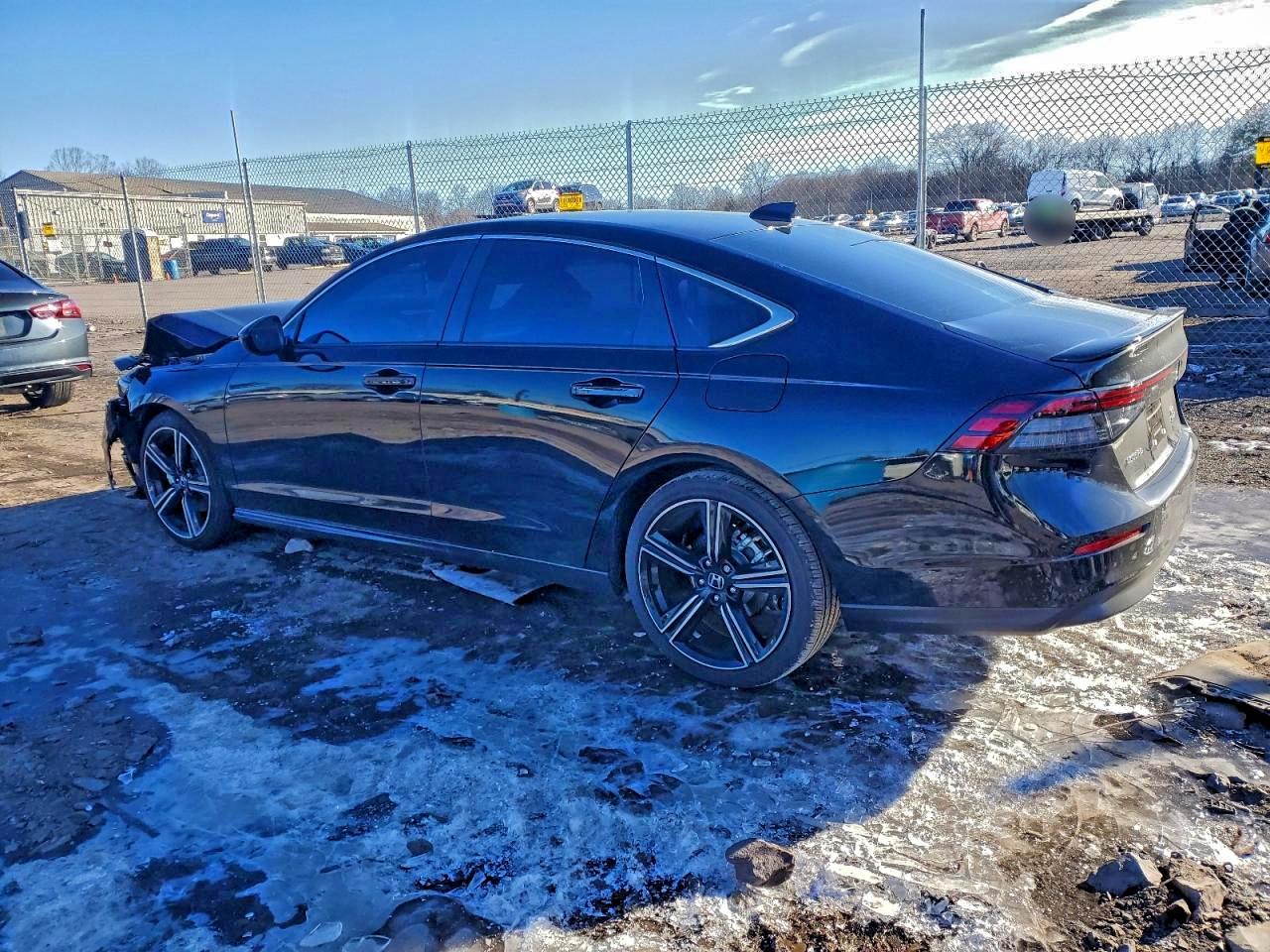 2025 HONDA ACCORD HYBRID SPORT photo 2
