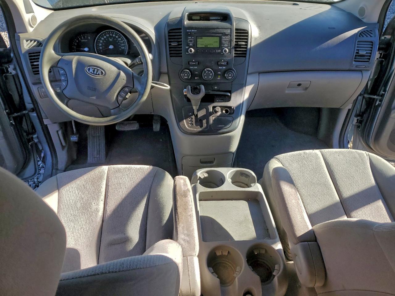 2012 KIA SEDONA LX photo 8