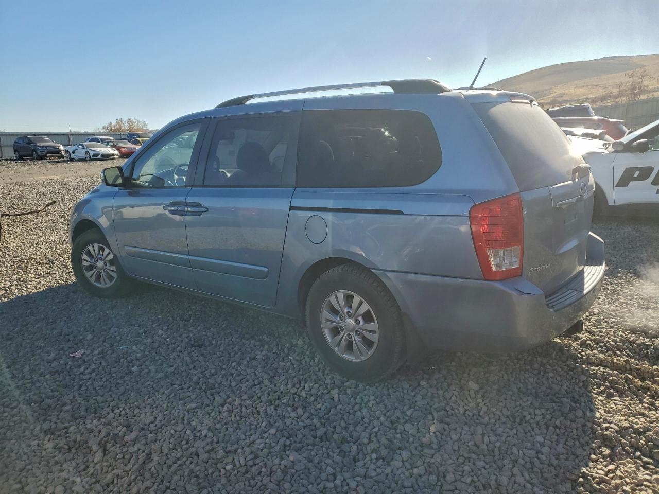 2012 KIA SEDONA LX photo 2