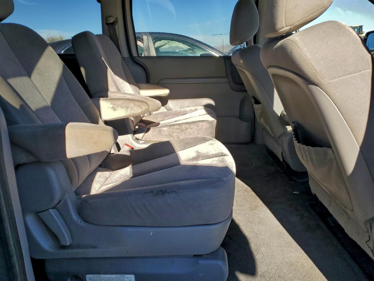 2012 KIA SEDONA LX photo 11