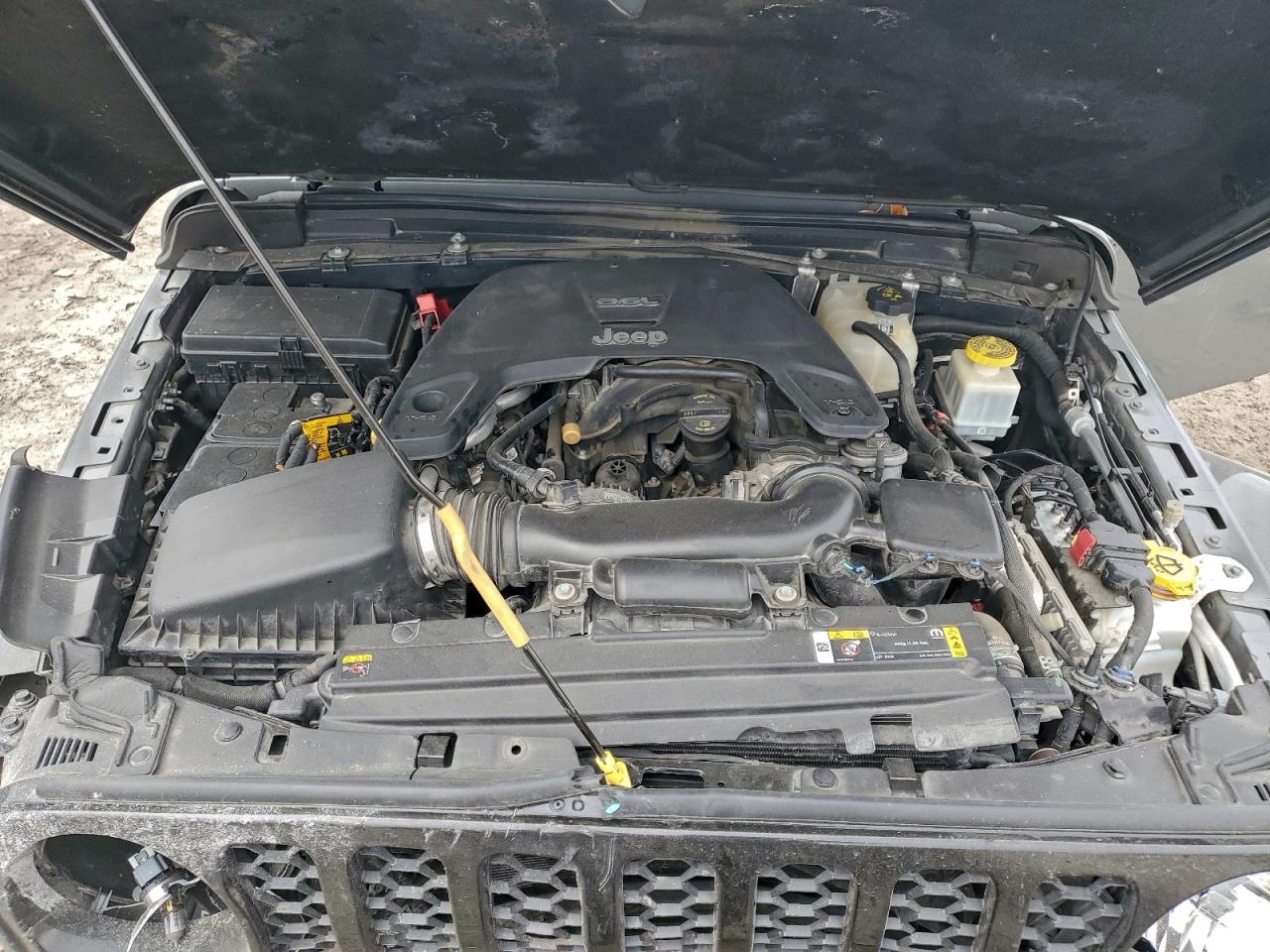 2021 JEEP GLADIATOR SPORT photo 11