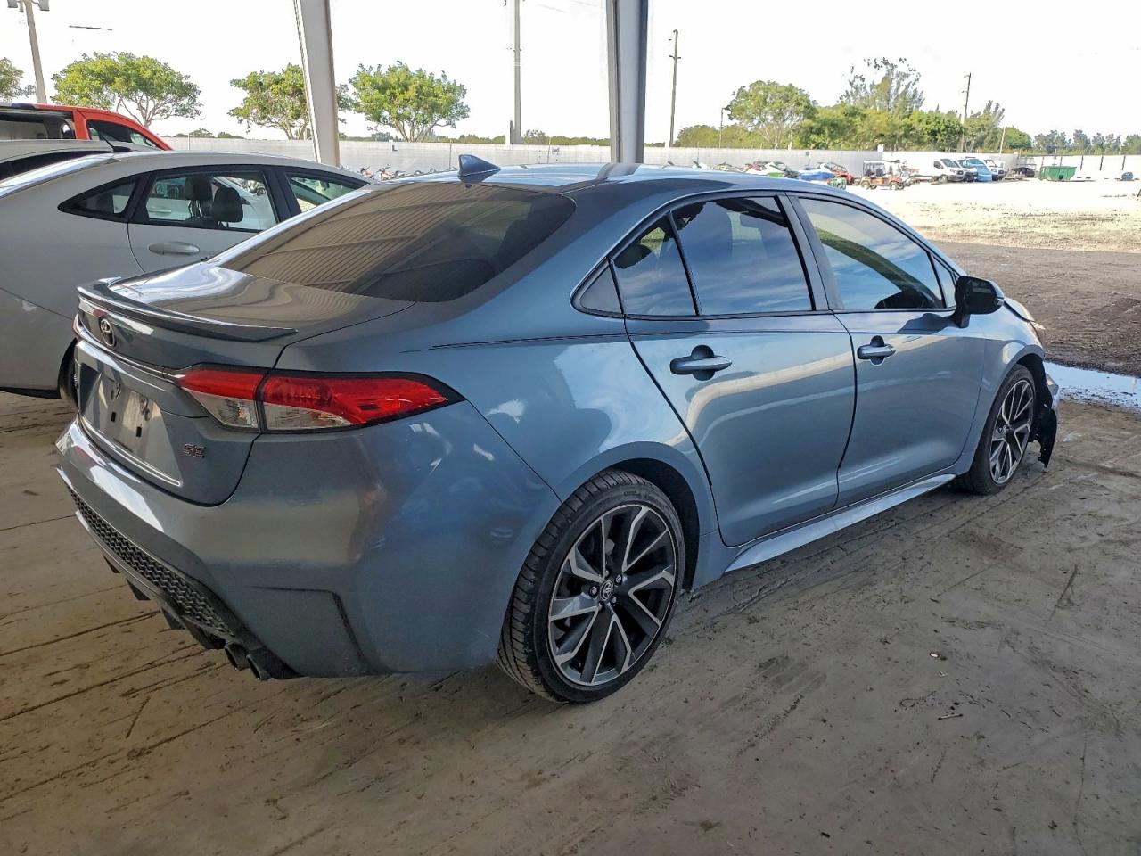 2021 TOYOTA COROLLA SE photo 3