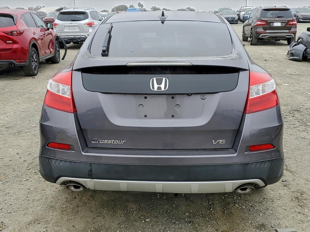 2015 HONDA CROSSTOUR EXL photo 6