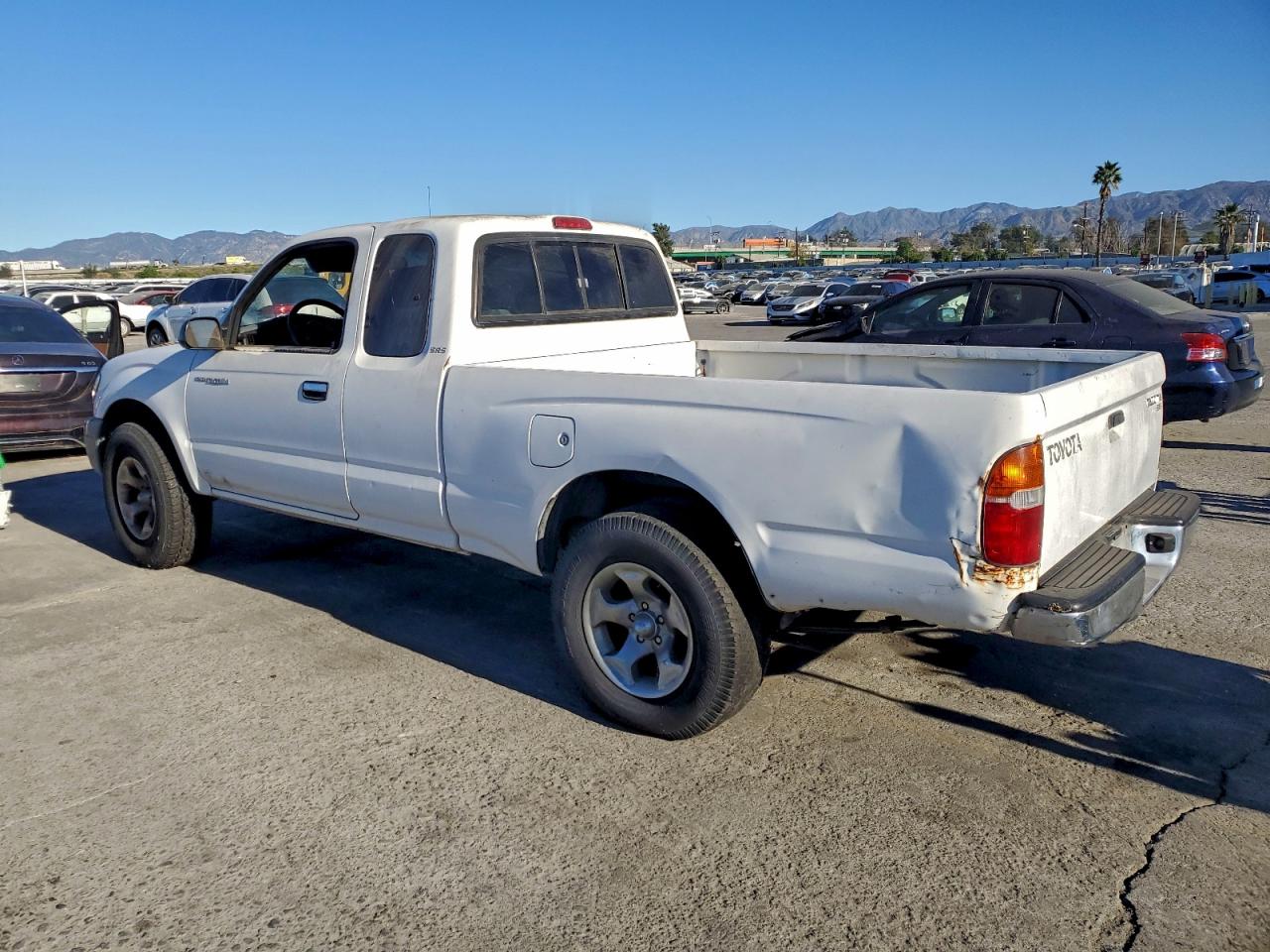 2000 TOYOTA TACOMA XTRACAB photo 2