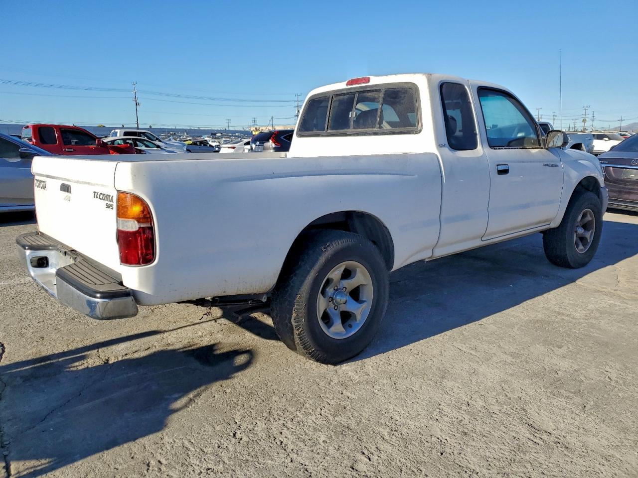 2000 TOYOTA TACOMA XTRACAB photo 3