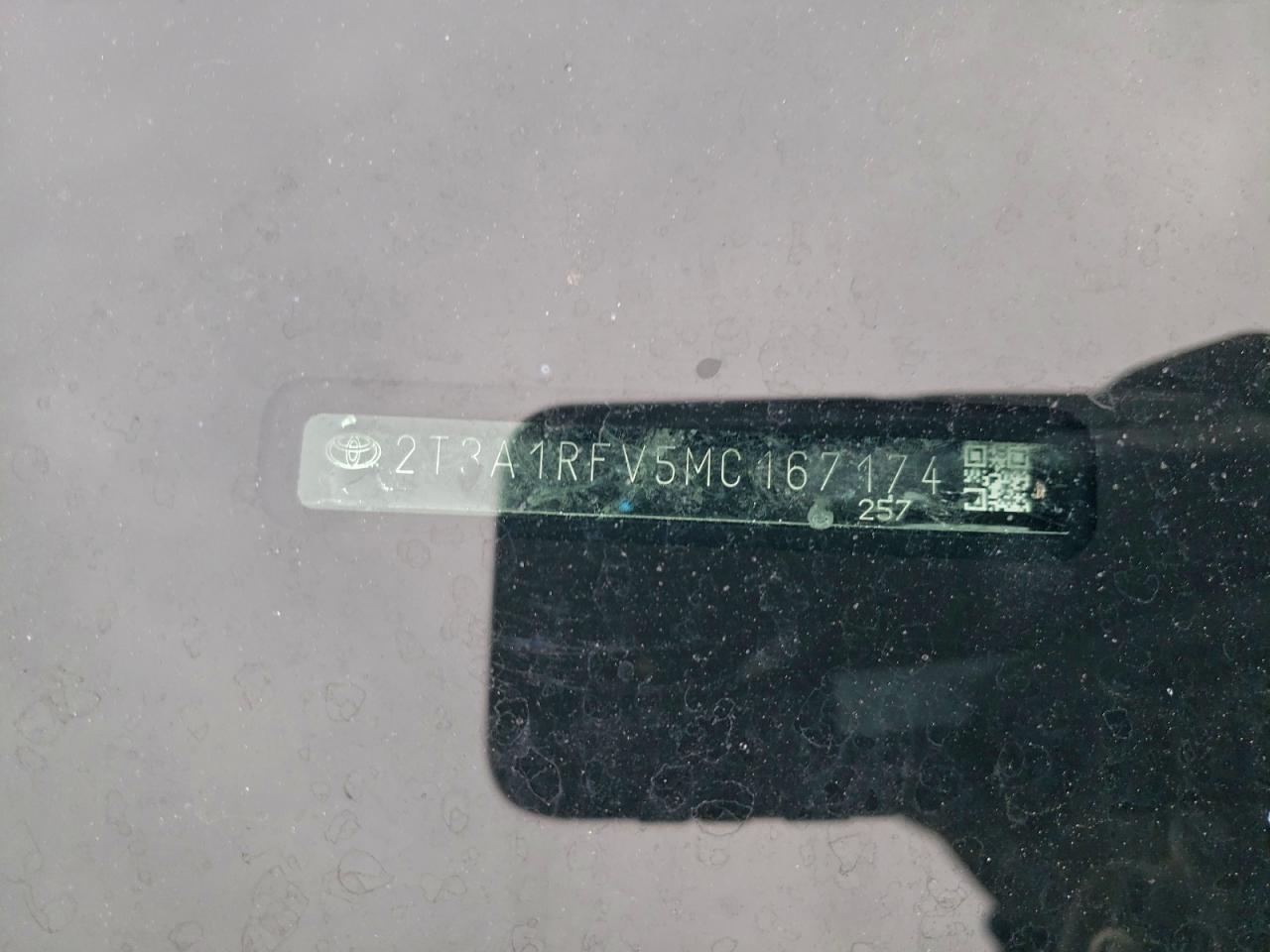 2021 TOYOTA RAV4 XLE PREMIUM photo 25