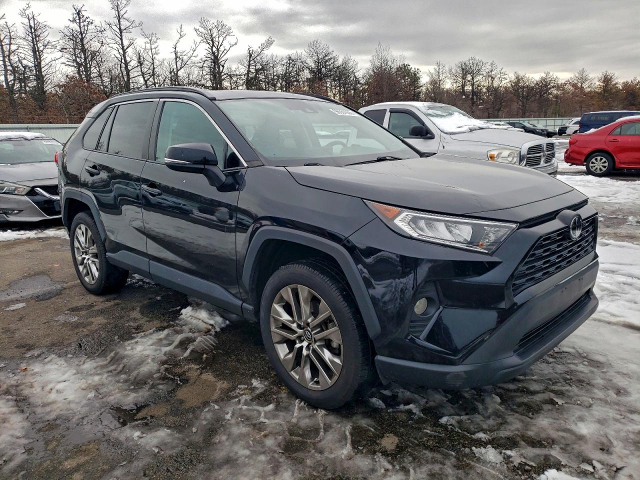 2021 TOYOTA RAV4 XLE PREMIUM photo 7