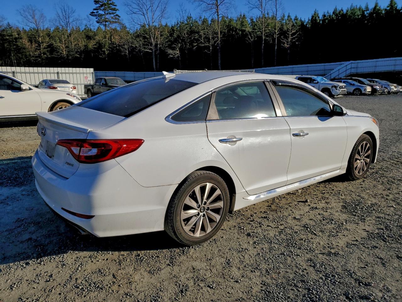 2015 HYUNDAI SONATA SPORT photo 5
