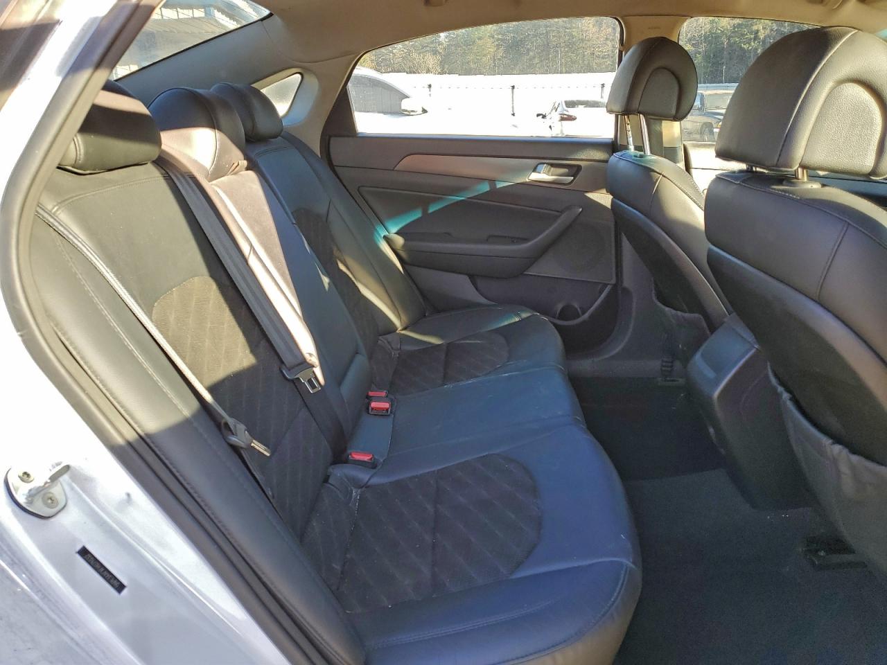 2015 HYUNDAI SONATA SPORT photo 19