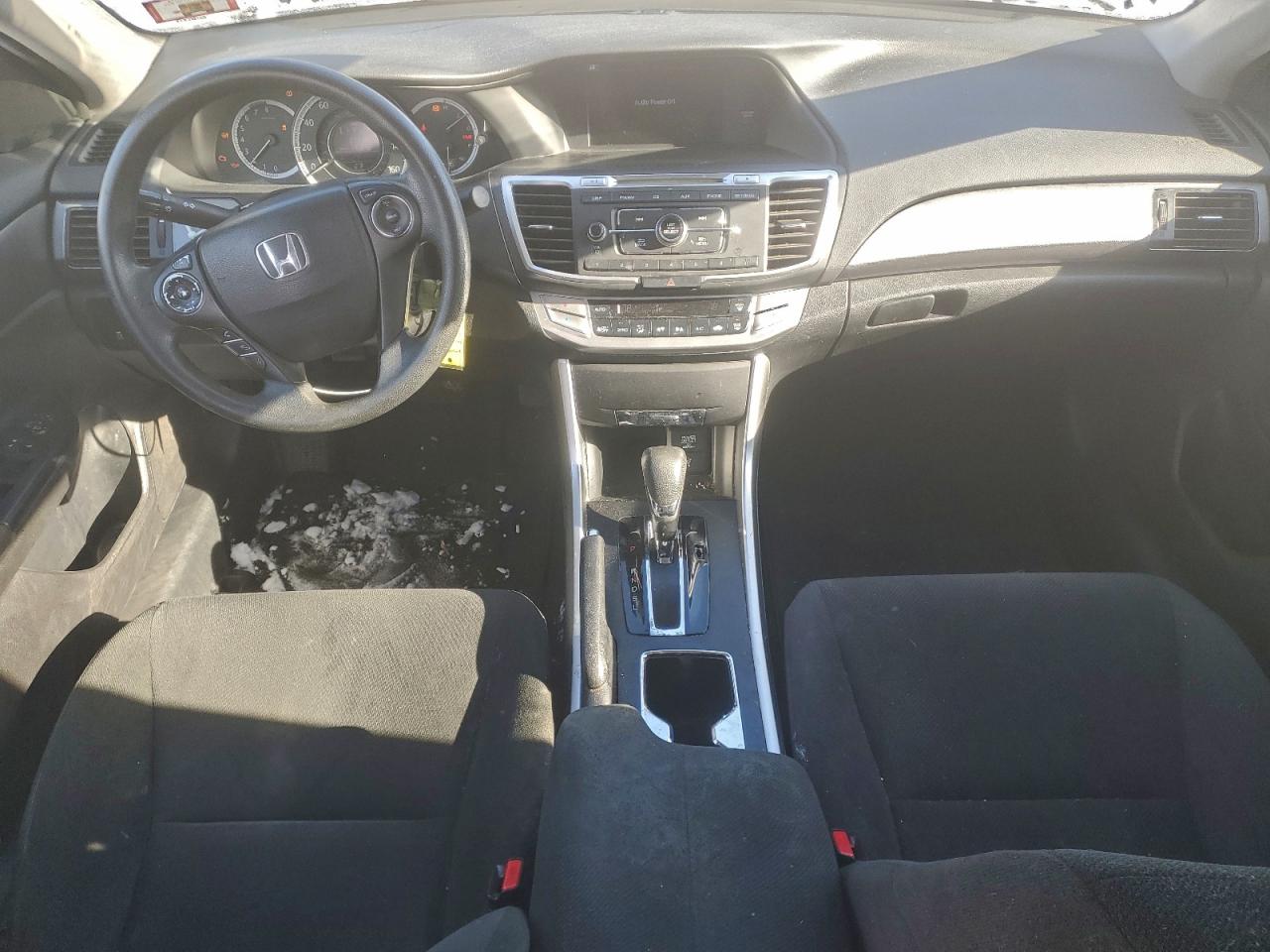 2013 HONDA ACCORD LX photo 8