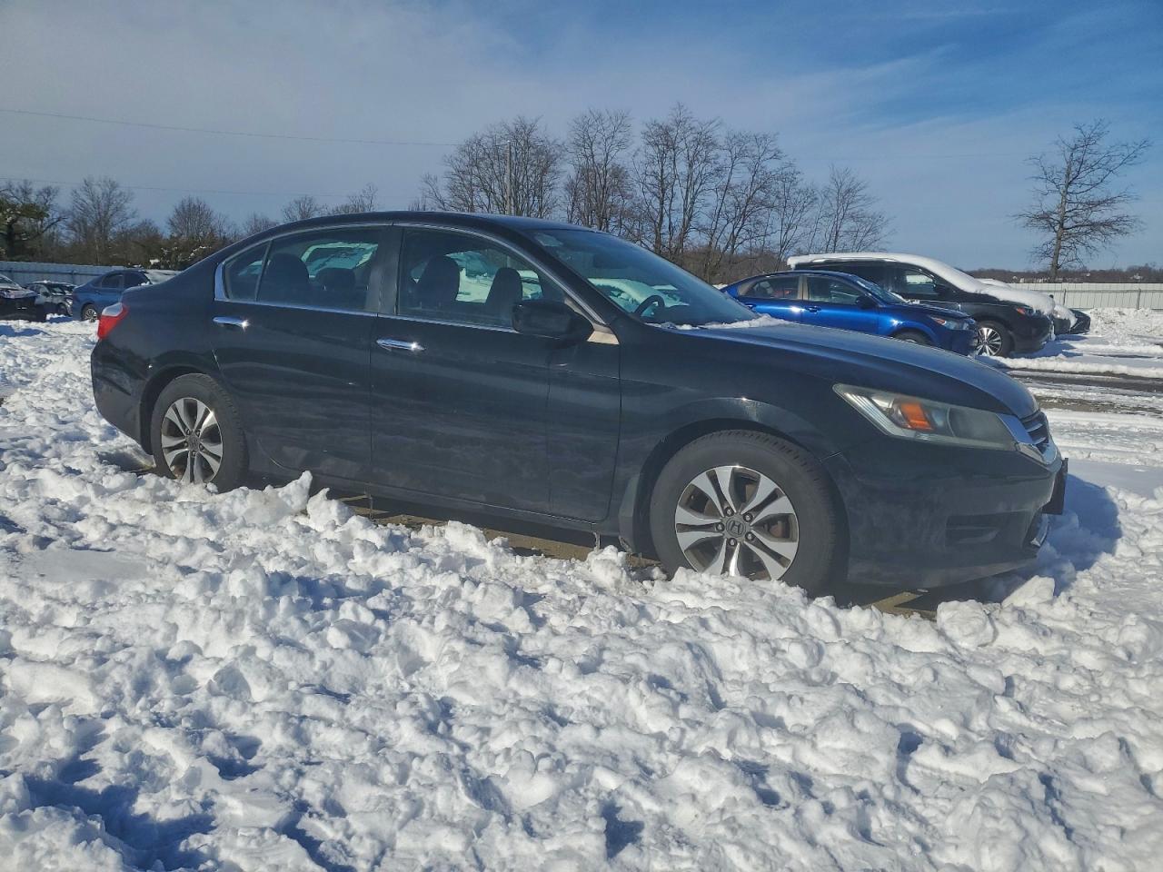 2013 HONDA ACCORD LX photo 4