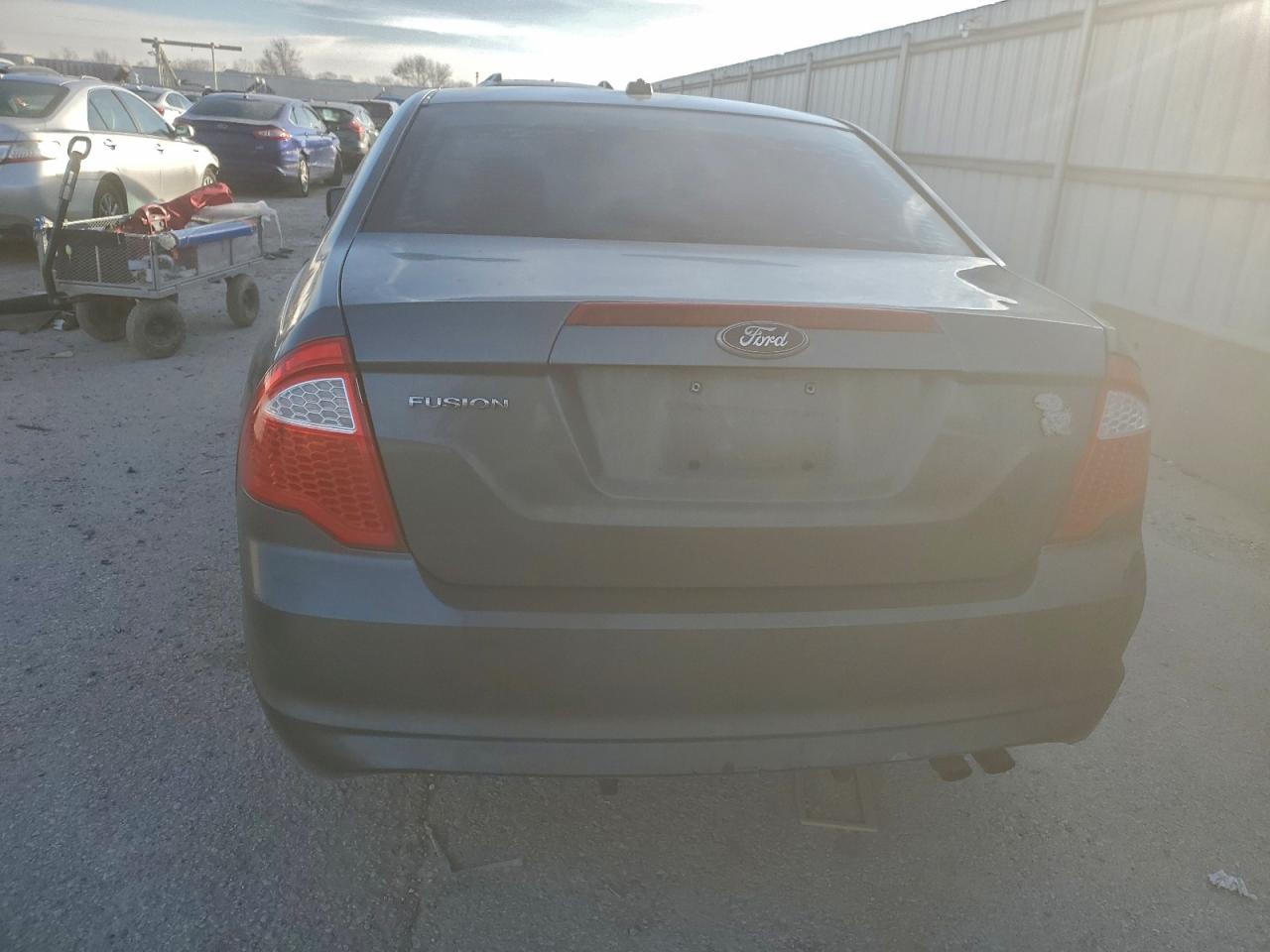 2011 FORD FUSION SE photo 11