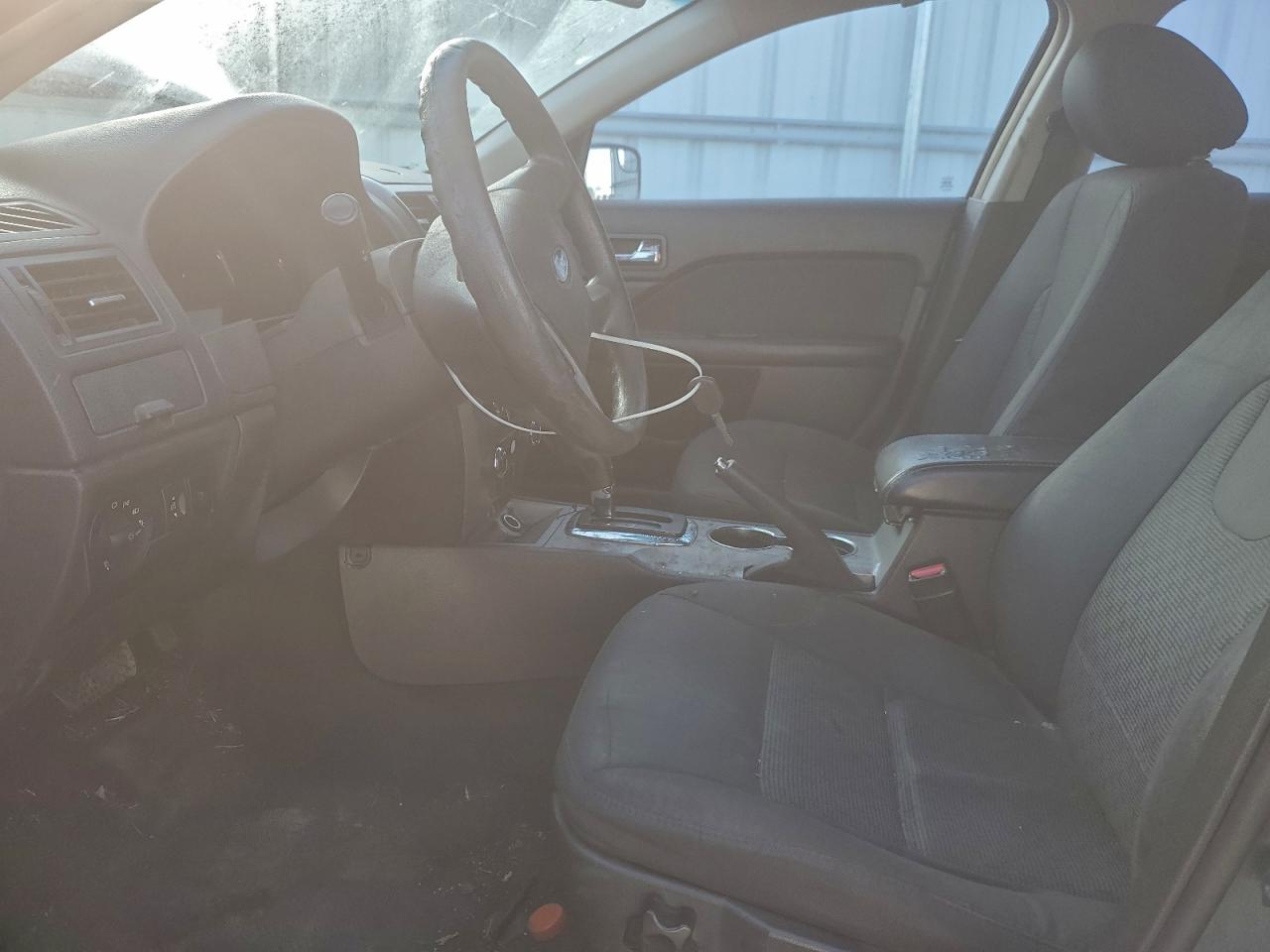 2011 FORD FUSION SE photo 13