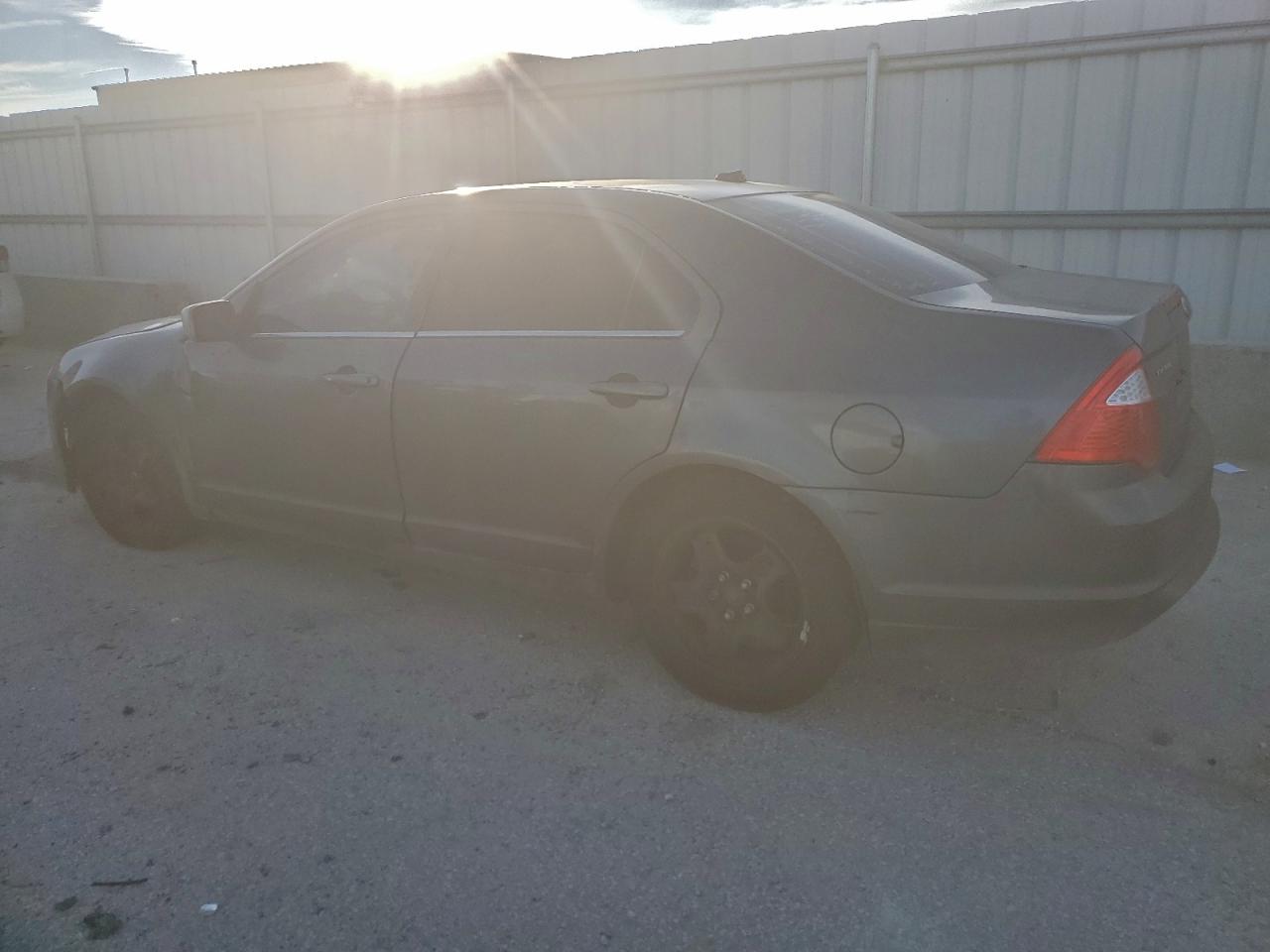 2011 FORD FUSION SE photo 3