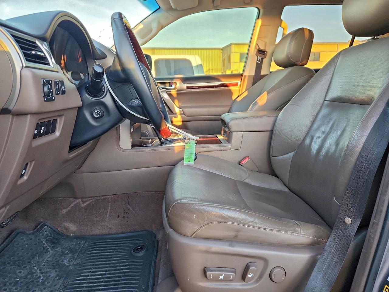 2015 LEXUS GX 460 photo 7