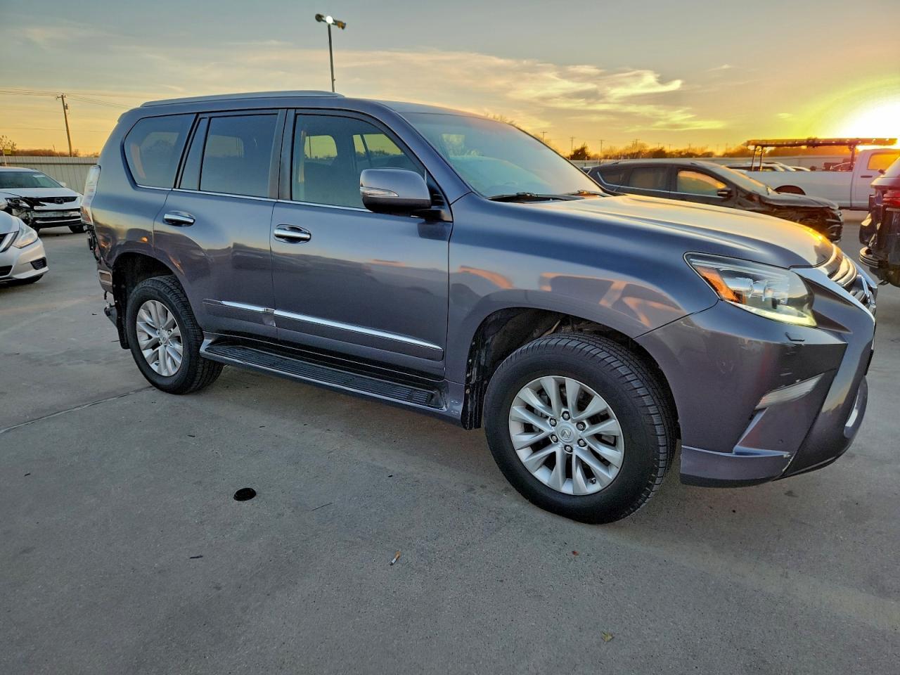 2015 LEXUS GX 460 photo 4