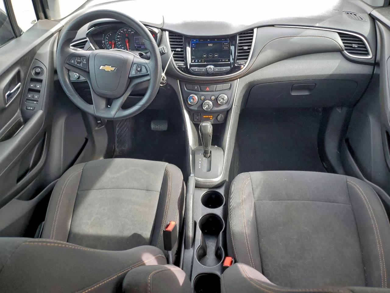 2019 CHEVROLET TRAX LS photo 8