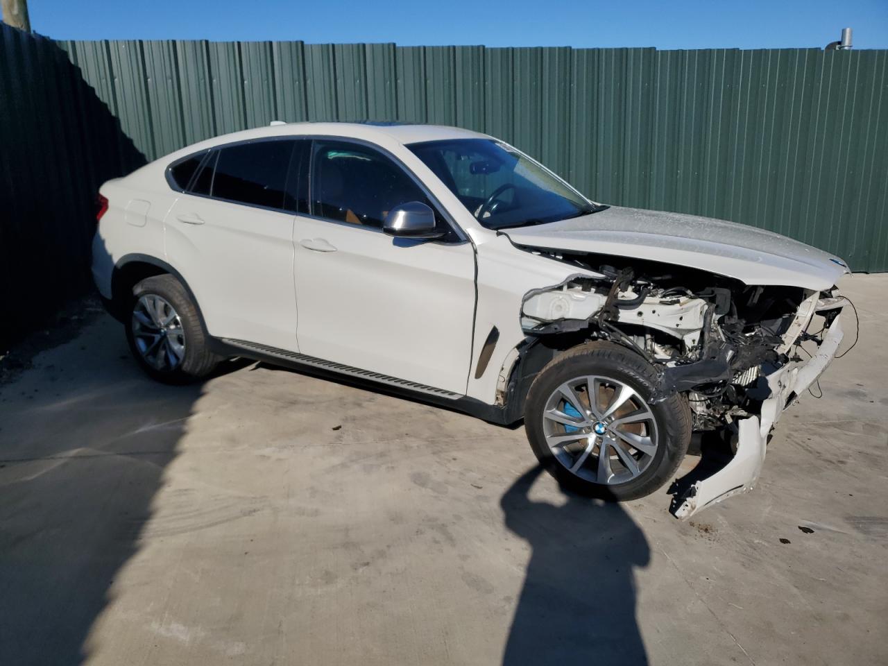 2016 BMW X6 XDRIVE35I photo 4