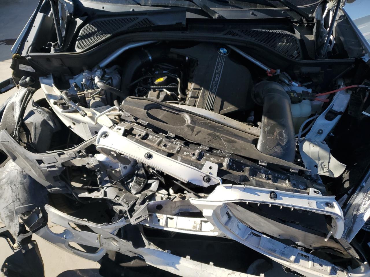 2016 BMW X6 XDRIVE35I photo 12