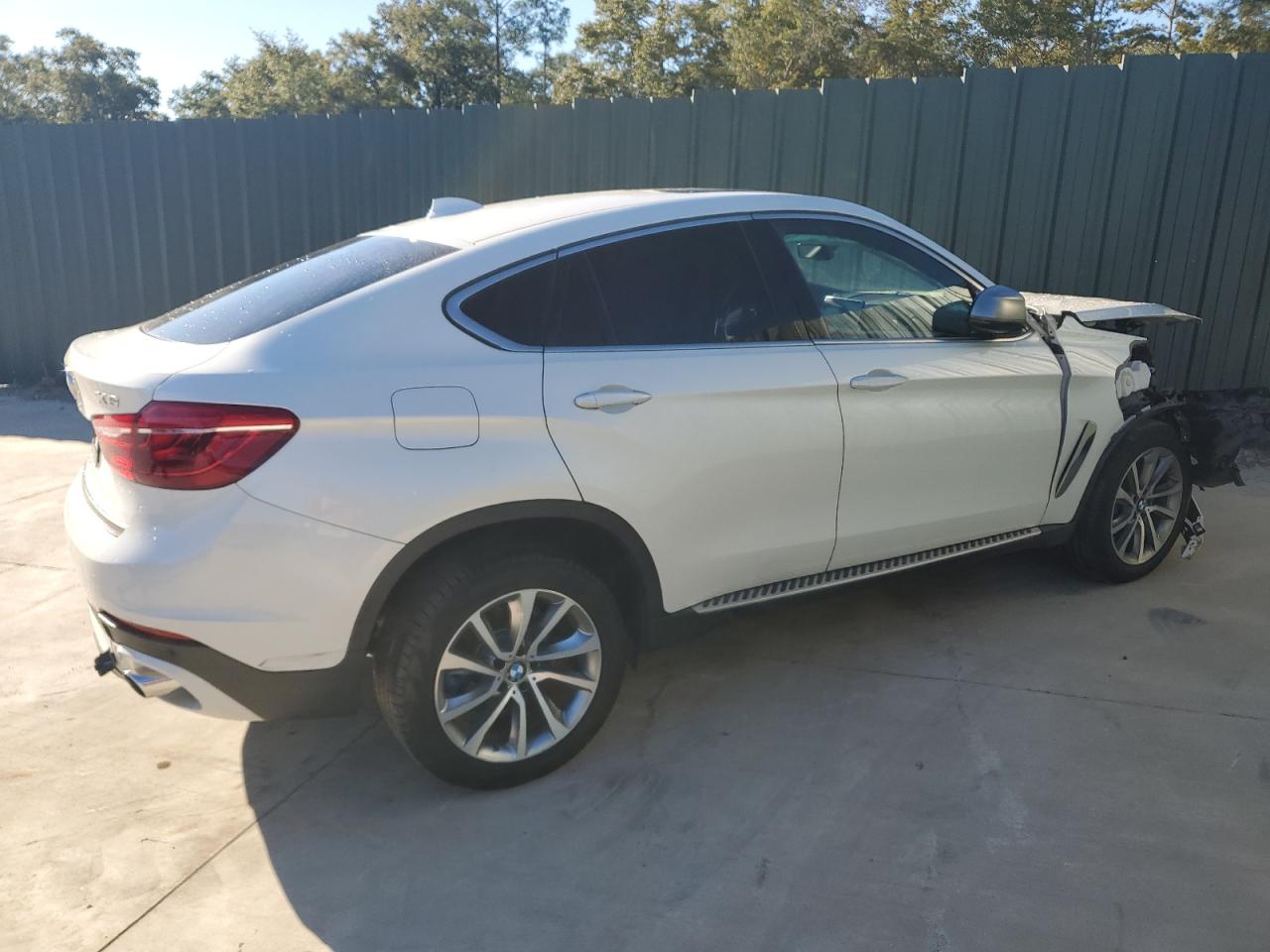 2016 BMW X6 XDRIVE35I photo 3