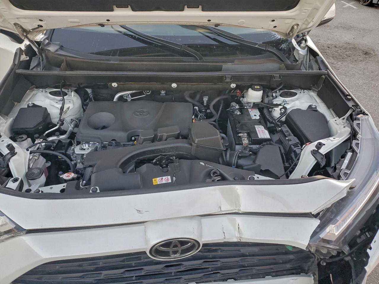 2022 TOYOTA RAV4 XLE PREMIUM photo 12