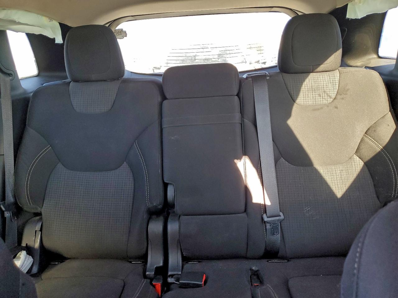 2015 JEEP CHEROKEE LATITUDE photo 10