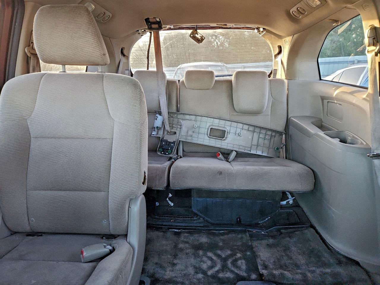 2012 HONDA ODYSSEY LX photo 10