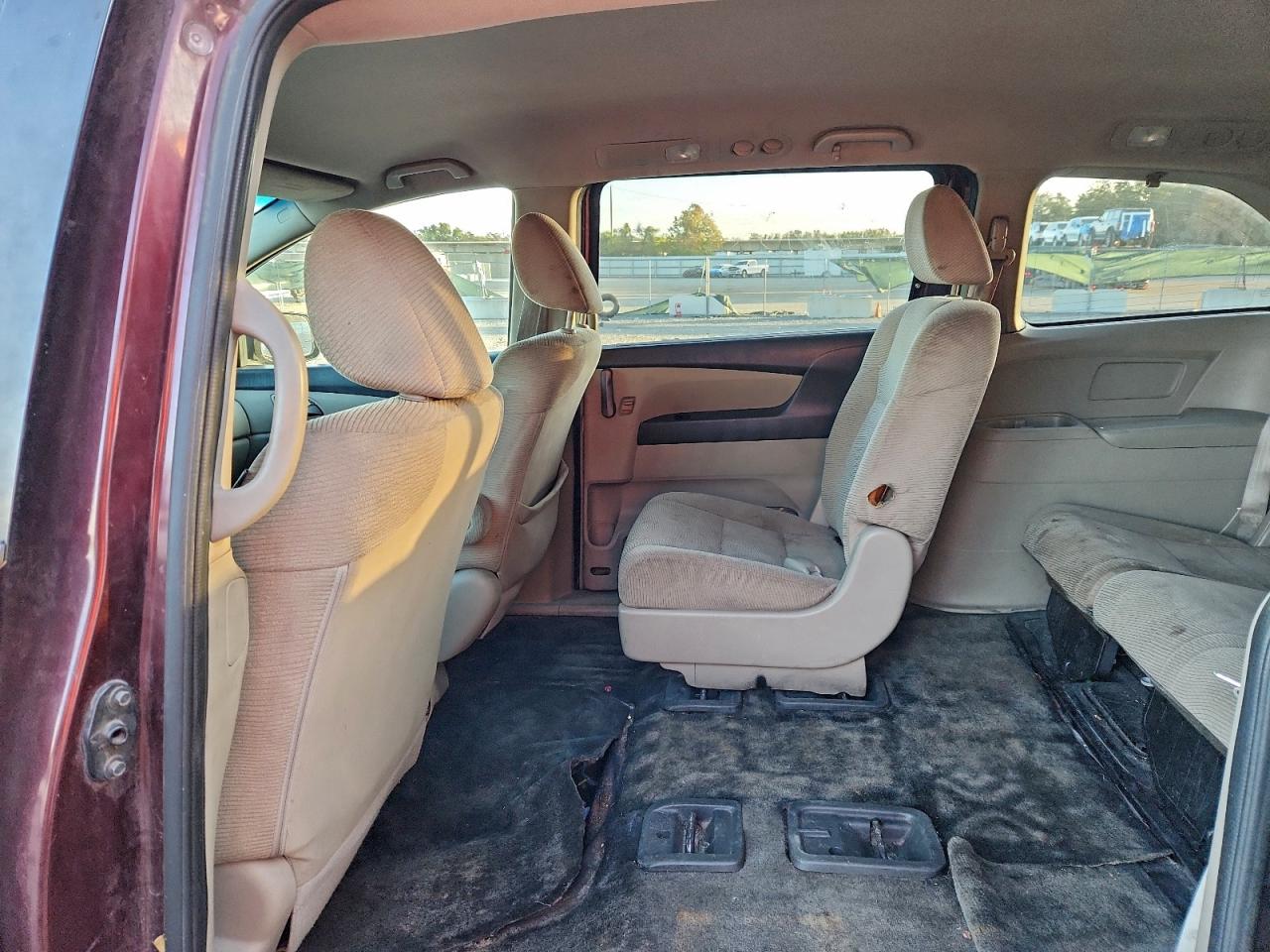 2012 HONDA ODYSSEY LX photo 11