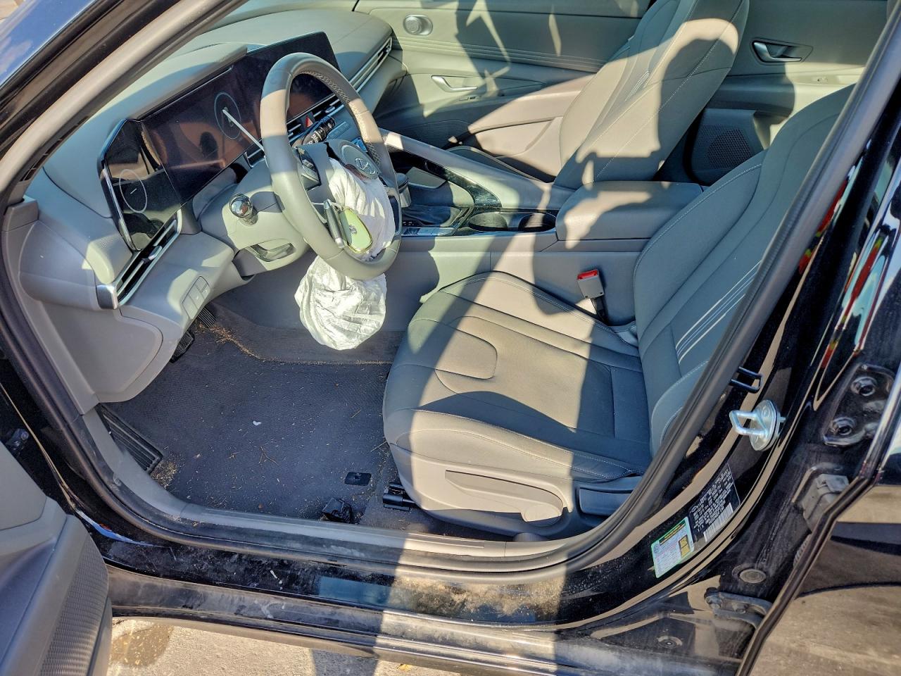 2023 HYUNDAI ELANTRA SEL photo 7