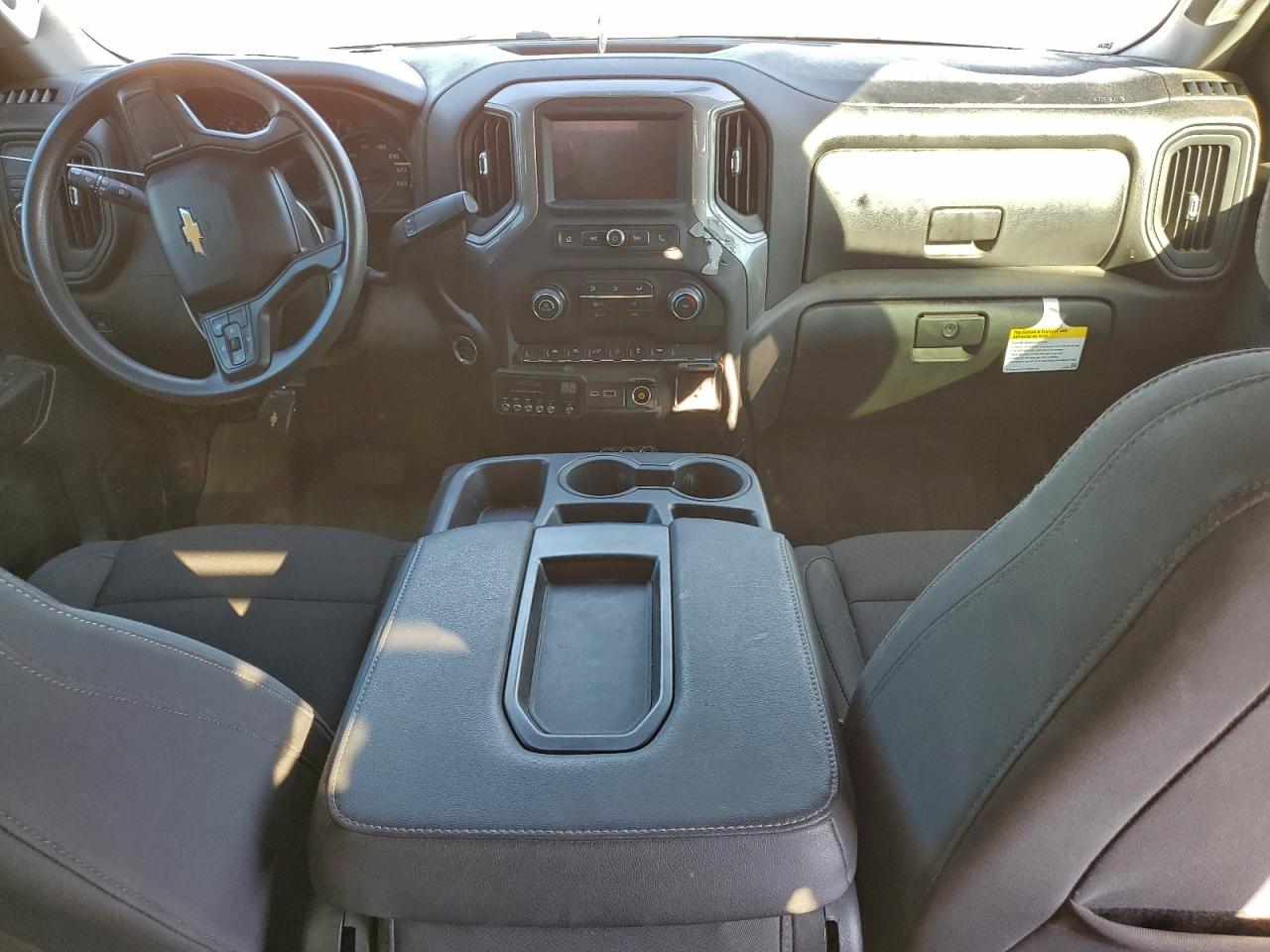 2024 CHEVROLET SILVERADO C1500 CUSTOM photo 8