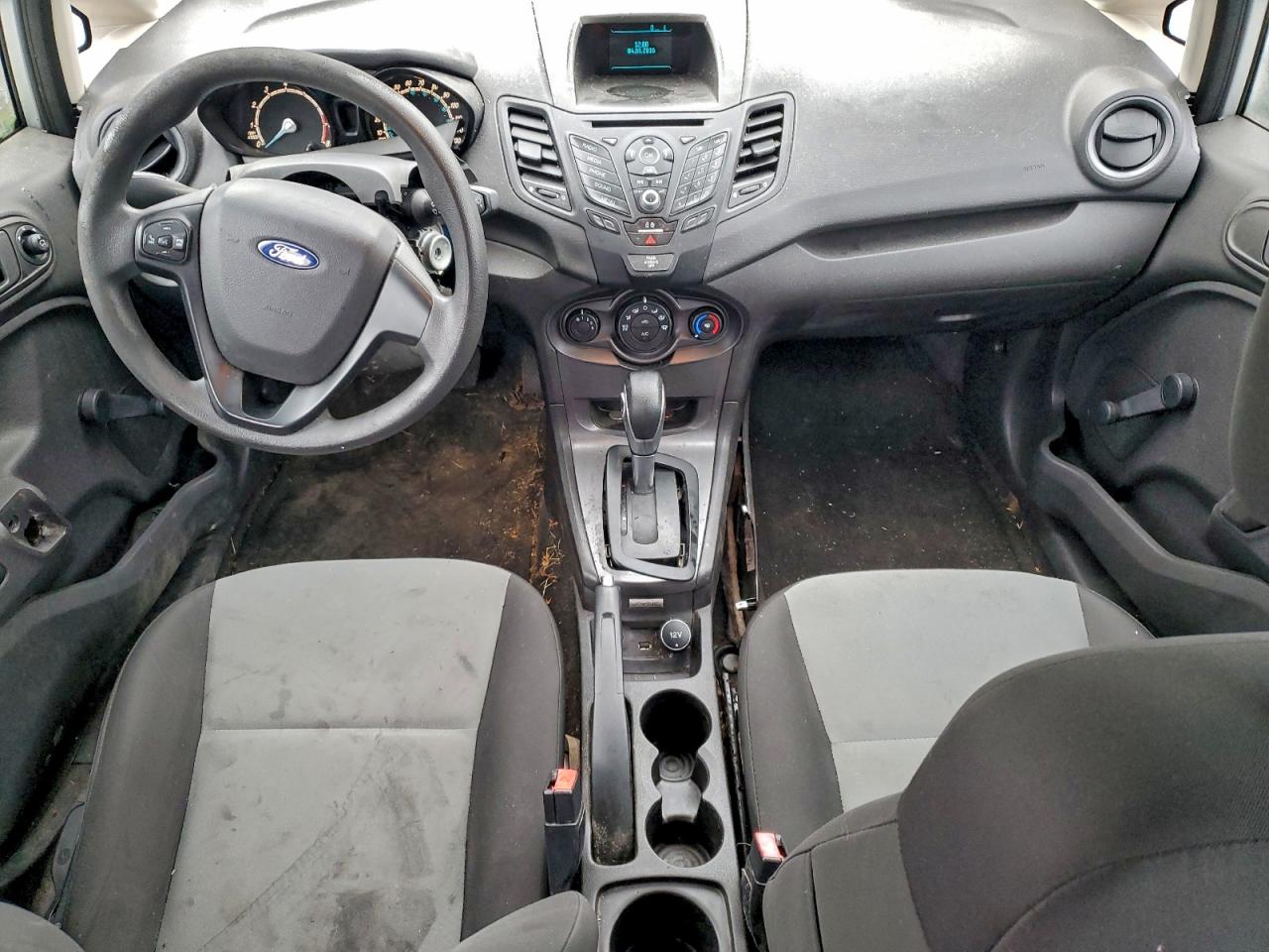 2016 FORD FIESTA S photo 8