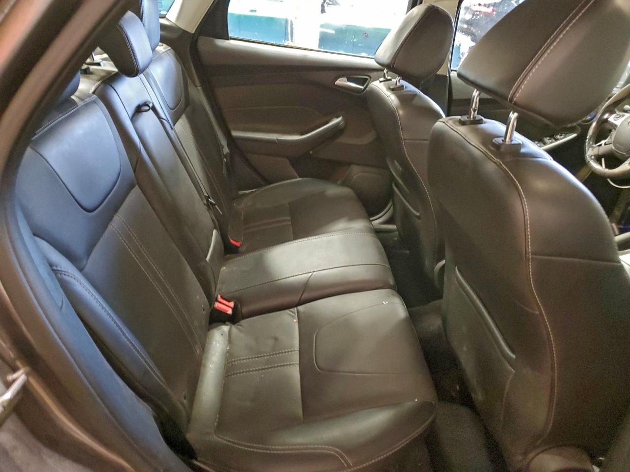 2014 FORD FOCUS SE photo 10