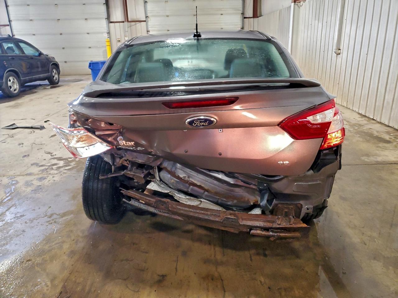 2014 FORD FOCUS SE photo 6