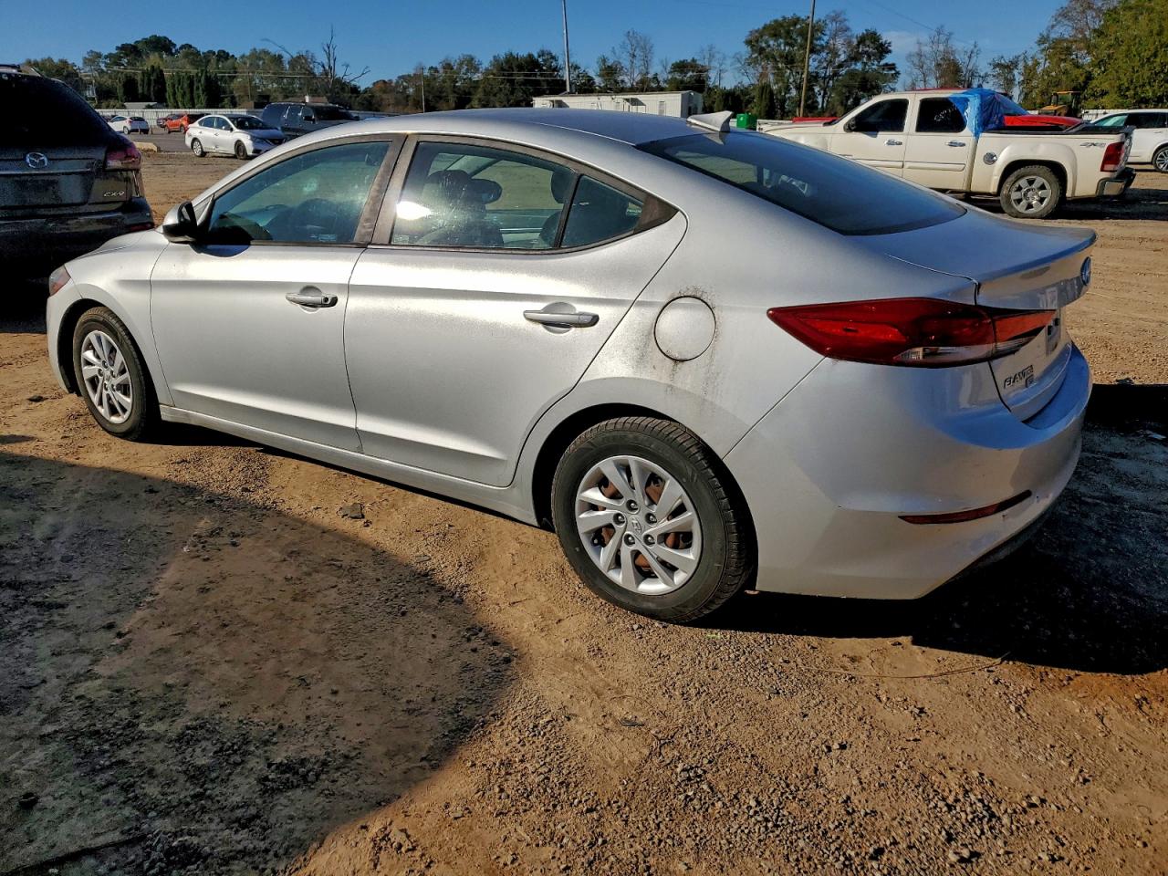 2017 HYUNDAI ELANTRA SE photo 2