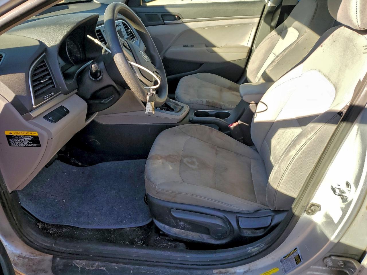 2017 HYUNDAI ELANTRA SE photo 7