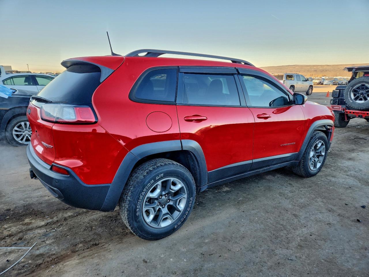 2019 JEEP CHEROKEE TRAILHAWK photo 5
