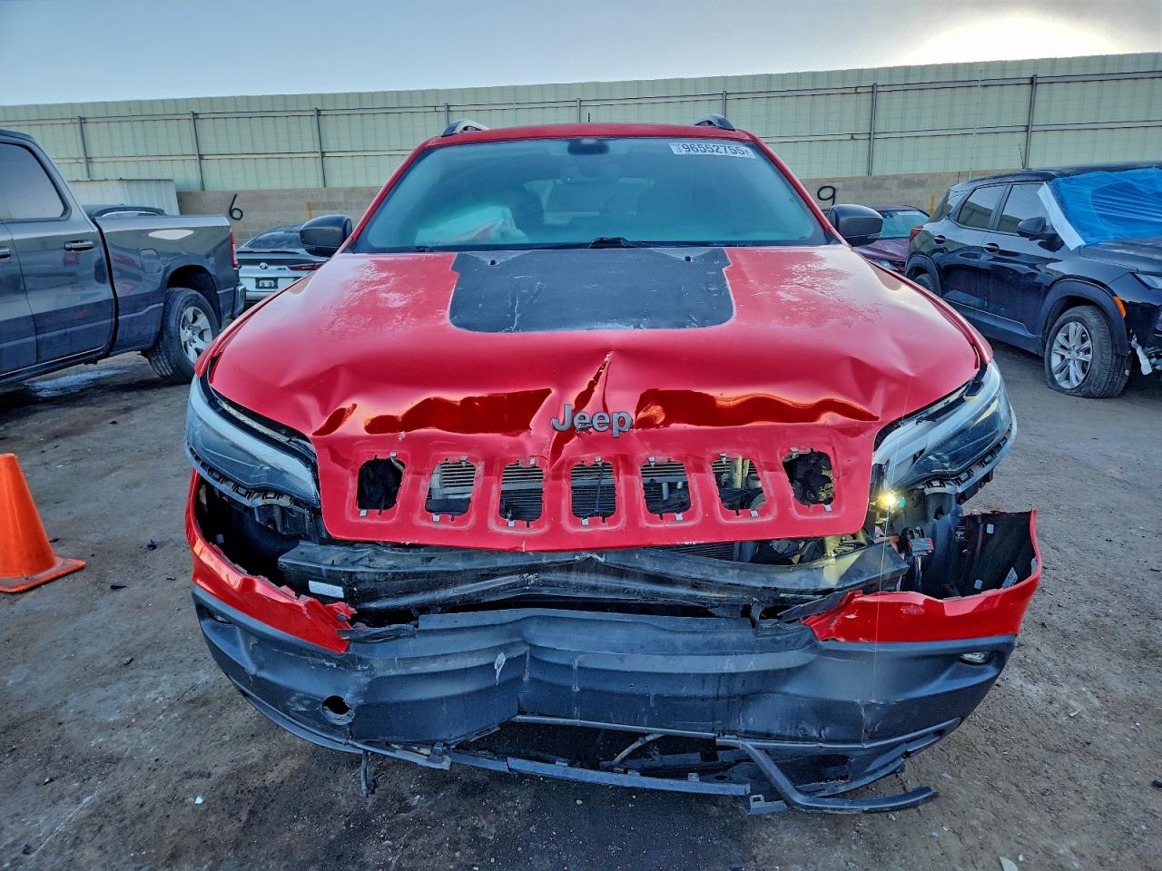 2019 JEEP CHEROKEE TRAILHAWK photo 9