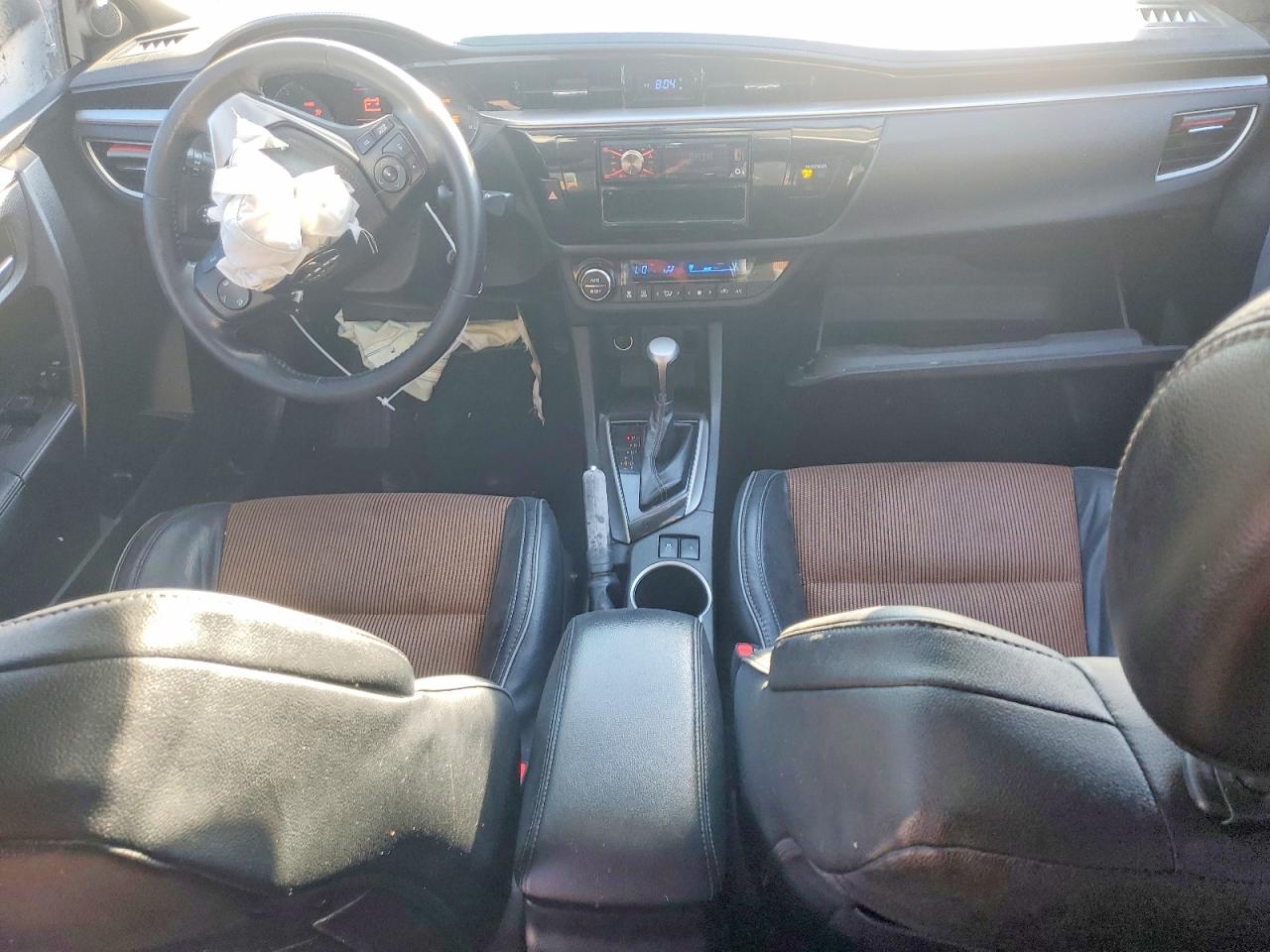 2014 TOYOTA COROLLA L photo 8