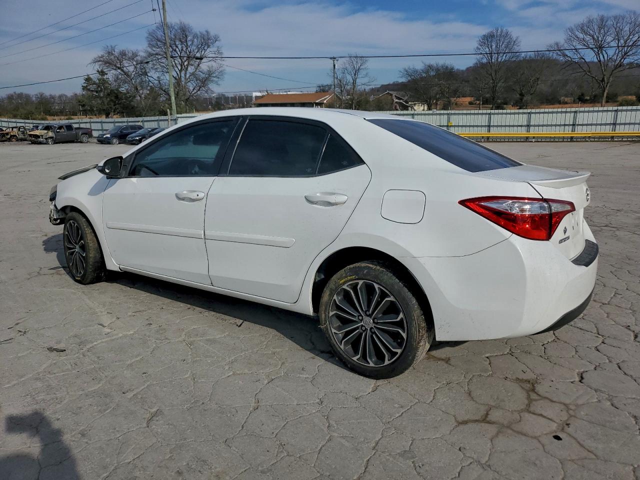 2014 TOYOTA COROLLA L photo 2