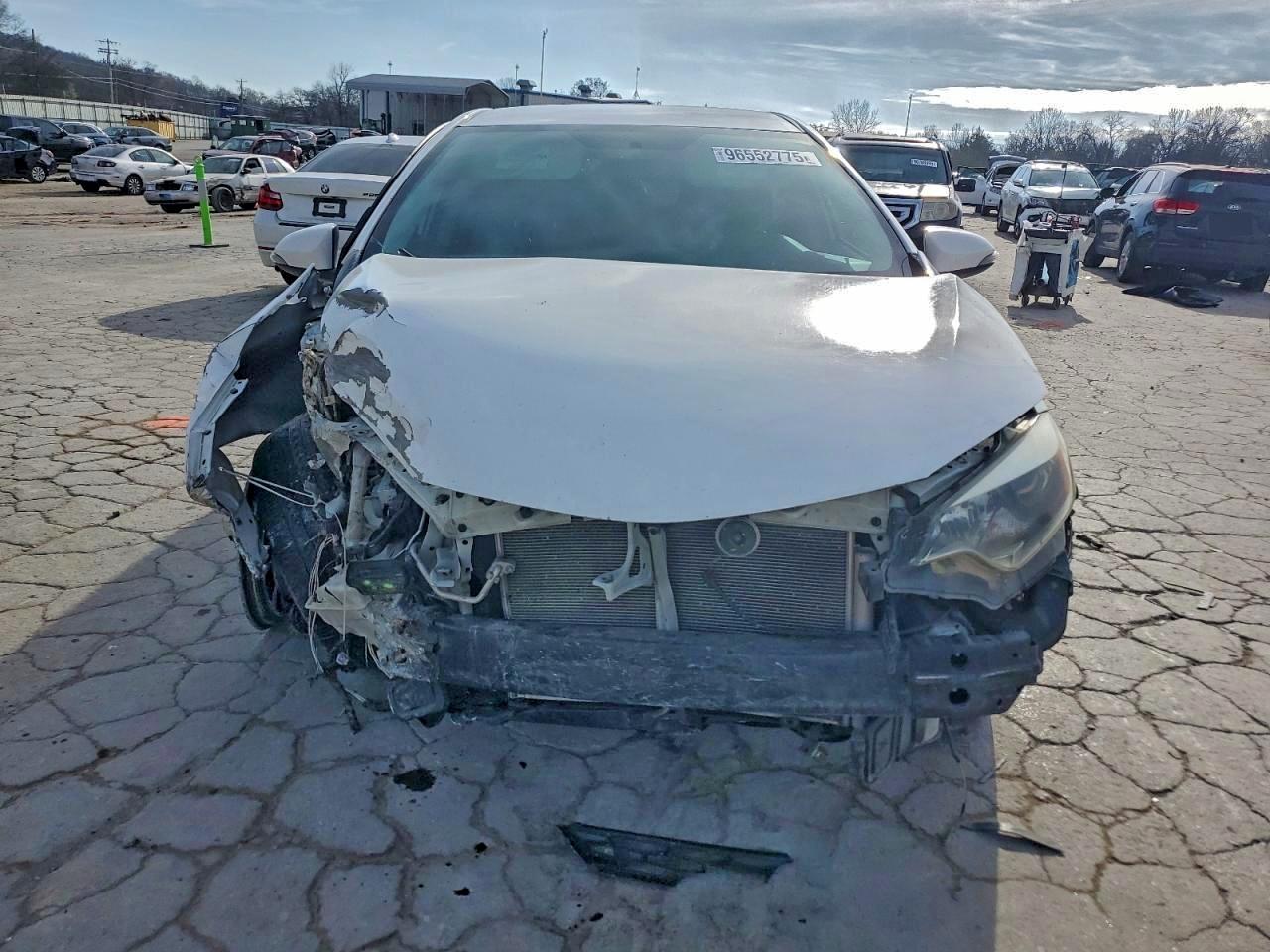 2014 TOYOTA COROLLA L photo 5