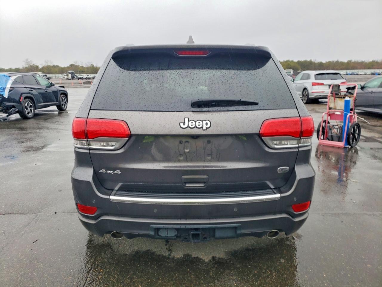 2020 JEEP GRAND CHEROKEE OVERLAND photo 6