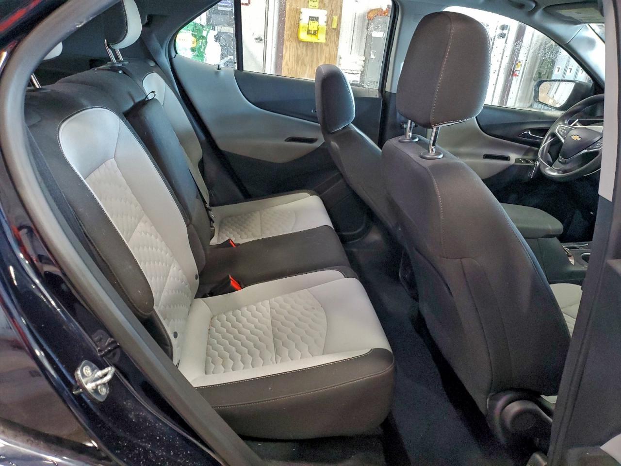 2020 CHEVROLET EQUINOX LS photo 10