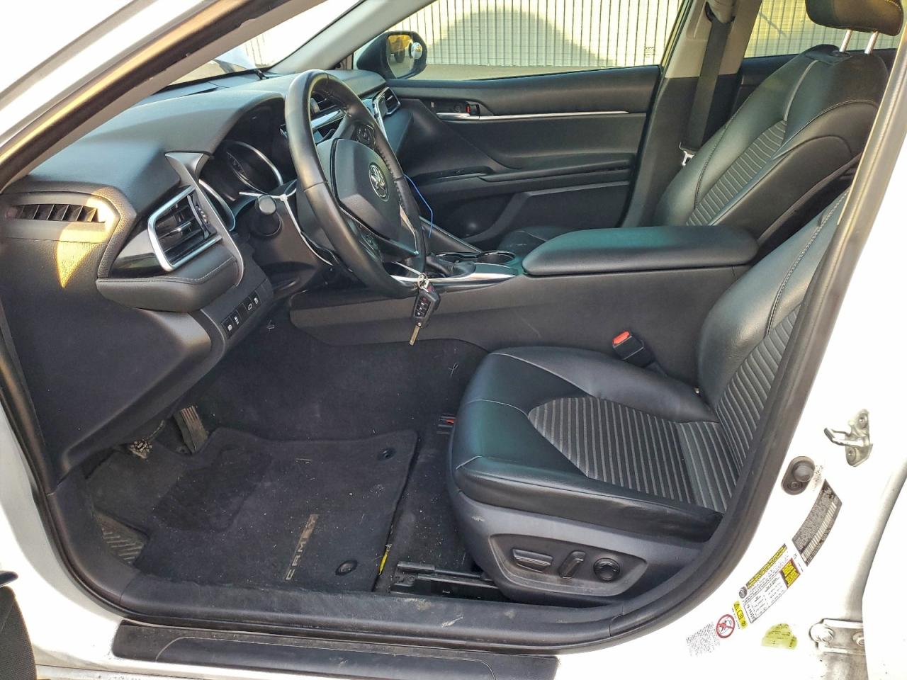 2018 TOYOTA CAMRY L photo 7