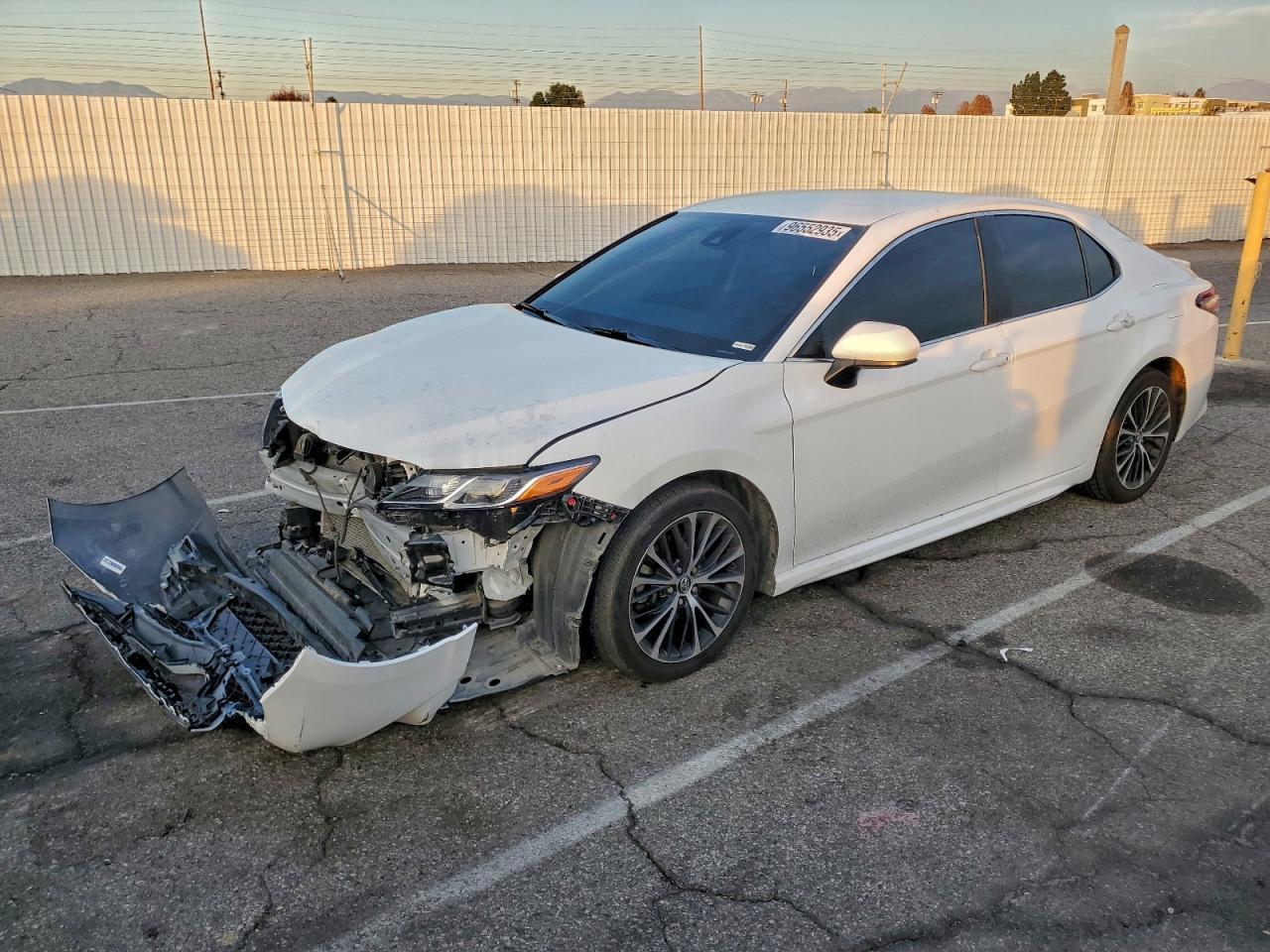 2018 TOYOTA CAMRY