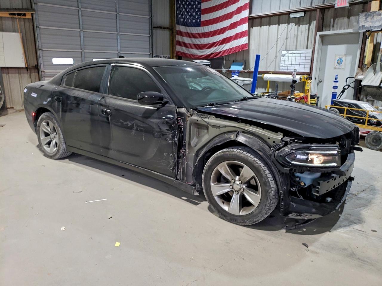 2016 DODGE CHARGER SXT photo 4
