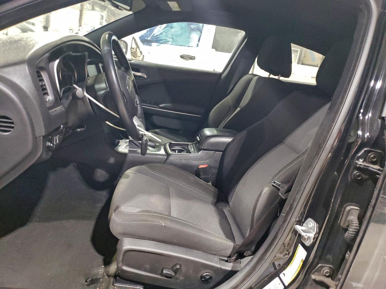 2016 DODGE CHARGER SXT photo 7