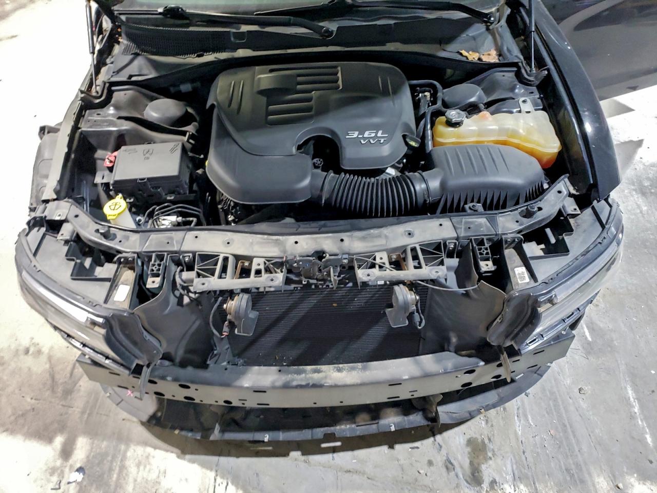 2016 DODGE CHARGER SXT photo 11