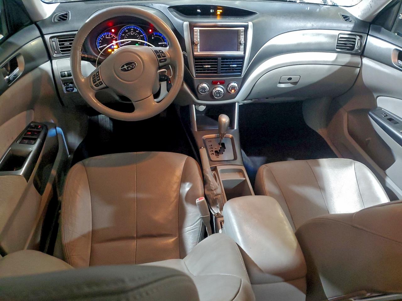 2011 SUBARU FORESTER LIMITED photo 15