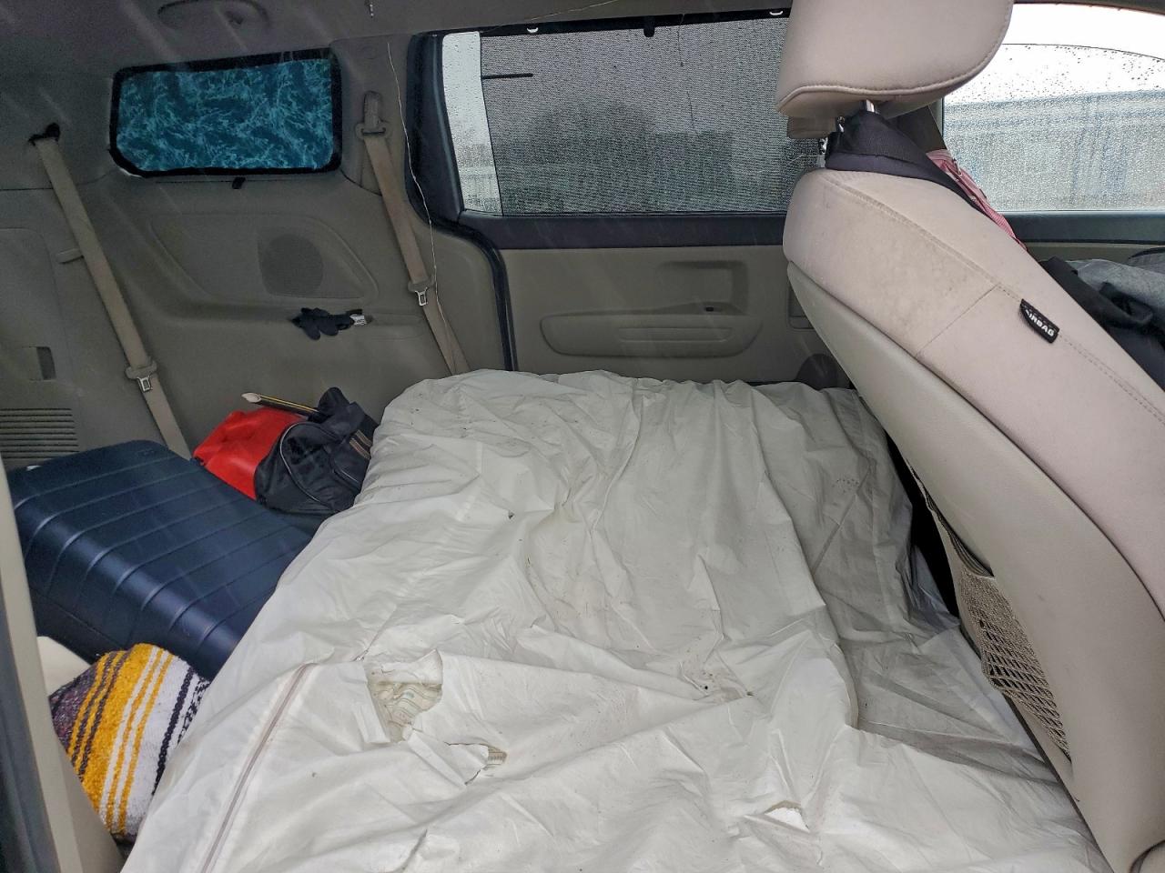 2016 KIA SEDONA LX photo 21