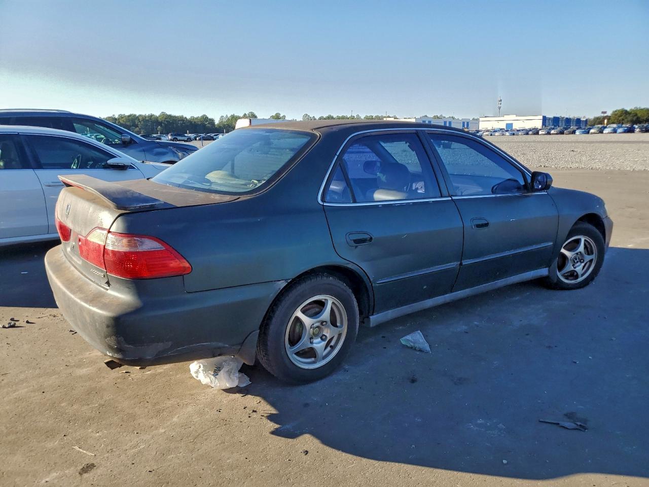 1999 HONDA ACCORD LX photo 5